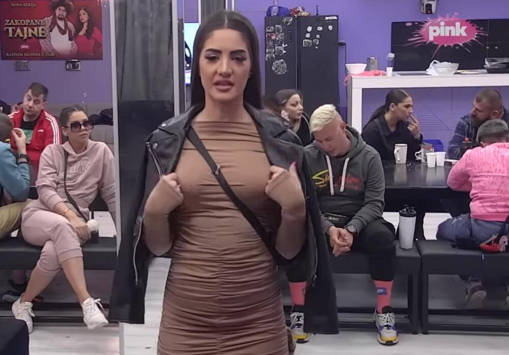 Zadrugarka Anđela Đuričić nije dobila poklone na Vaskrs od porodice, zbog čega je divljala po Beloj kući