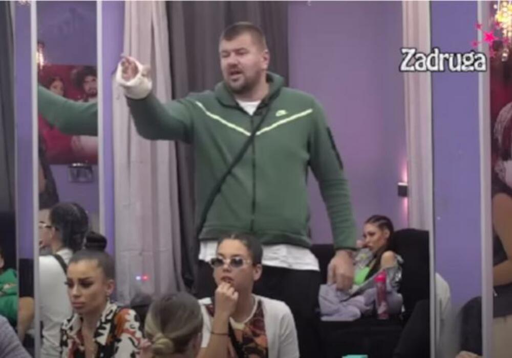 Janjuš izneo informacije iz spoljnog sveta