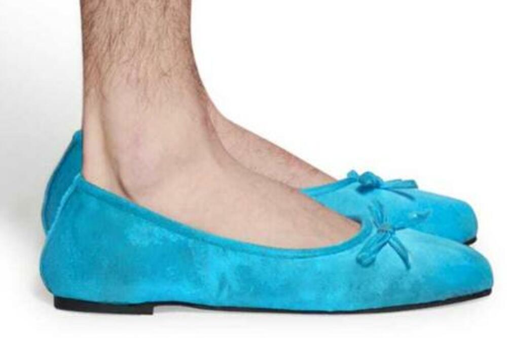 POJAVILE SE BALETANKE I ZA MUŠKARCE, LJUDI U NEVERCICI: Pogledajte kako izgledaju, A TEK DA VIDITE CENU (FOTO)