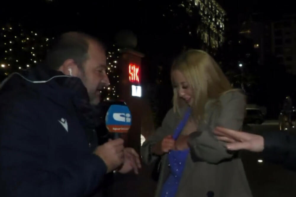 USRED PRENOSA UŽIVO, VATRENA NATAŠA IZVADILA CELU DOJKU: Novinar počeo da pipa, a kamere snimile baš sve (VIDEO)