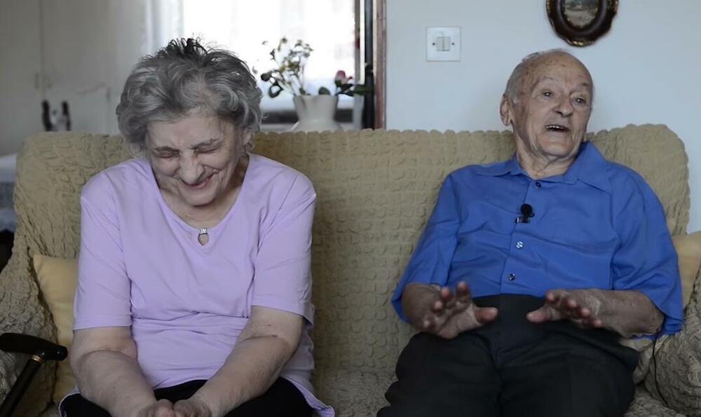 Sofija i Mustafa, Ljubav, Baka i deka