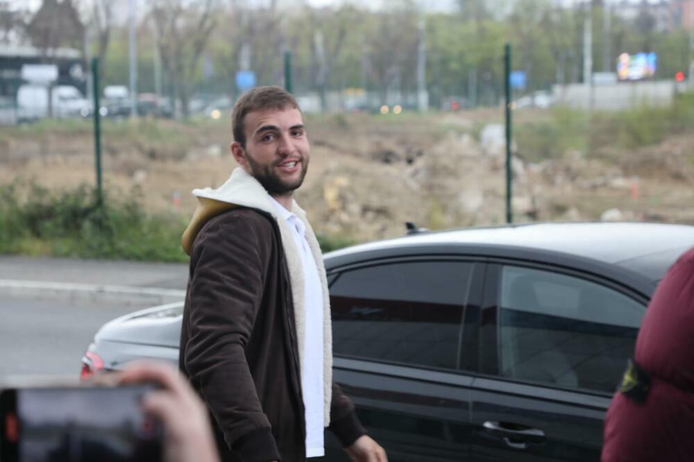 VELJKO RAŽNATOVIĆ NAPRAVIO VELIKI POTEZ, TIČE SE NJEGOVOG SINA: Ovo će mu obezbediti bolju BUDUĆNOST?