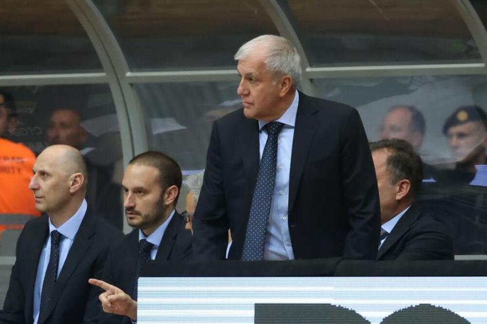 "DRAGOCENA POBEDA U GRADU KOŠARKE!" Obradović imao poruku i za domaćina (FOTO)