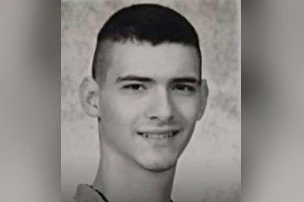 10 DANA NEMA VESTI O NESTALOM ALEKSANDRU IZ SREMSKE MITROVICE: Majci pozlilo usred noći