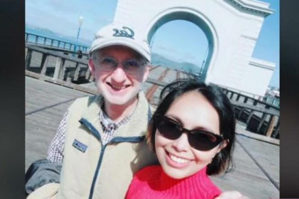 ONA IMA 27, A ON 70 GODINA: Upoznali su se preko INTERNETA, a tek da čujete gde su bili za PRVI SASTANAK (VIDEO)