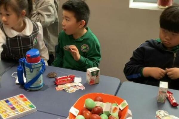 Zajedno farbamo uskršnja jaja! (VIDEO)