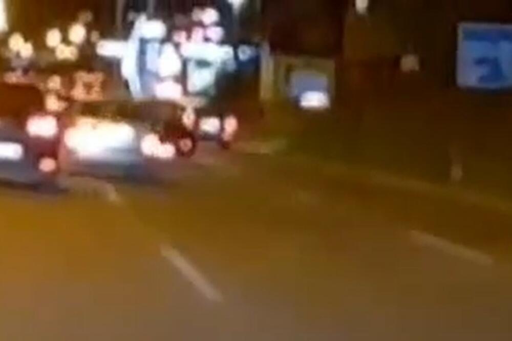 STRAVIČNA NESREĆA NA ČUKARICI: Prevrnuo se automobil, ženu izvukli iz OLUPINE