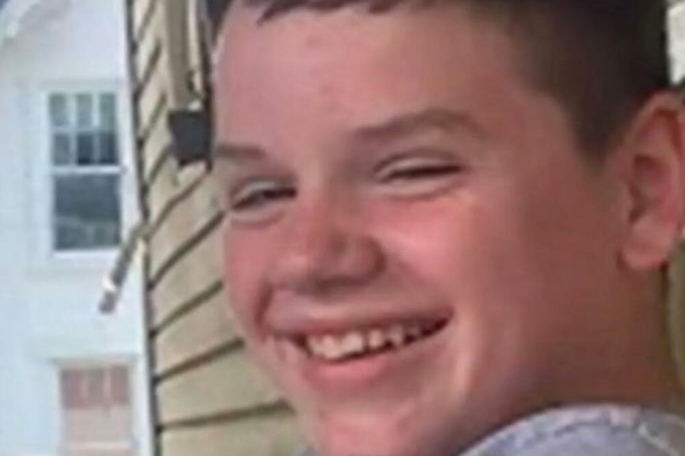 RODITELJI, VODITE RAČUNA! ŠIRI SE OPASAN IZAZOV NA MREŽAMA: Dečak UMRO dok su ga drugari SNIMALI, evo šta je RADIO