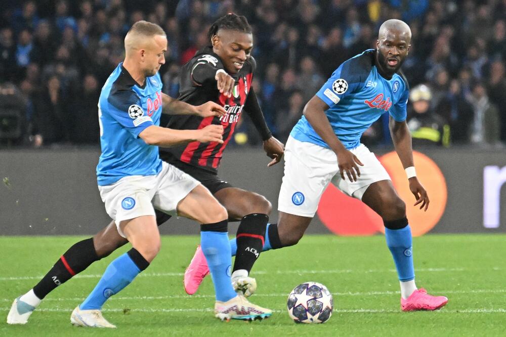 Rafael Leao, FK Napoli, FK Milan