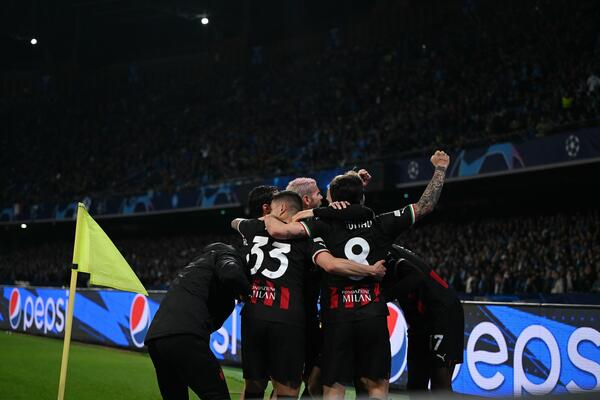 SPEKTAKULARNO VEČE: Napoli u suzama, Milan u polufinalu - Real rutinski protiv očajnog Čelsija!