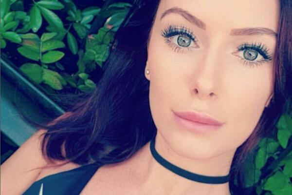 SVI BRUJE O OVOJ SRPKINJI IZ JAGODINE: Poznata je po TROJCI, kada čujete SA KIM, nećete moći da verujete (FOTO)