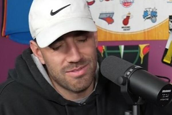 AMERIKANCI U EMISIJI REKLI DA SRPSKA ZASTAVA NIJE NAJLEPŠA: Srbi POLUDELI zbog KOMENTARA, napravili HAOS (VIDEO)