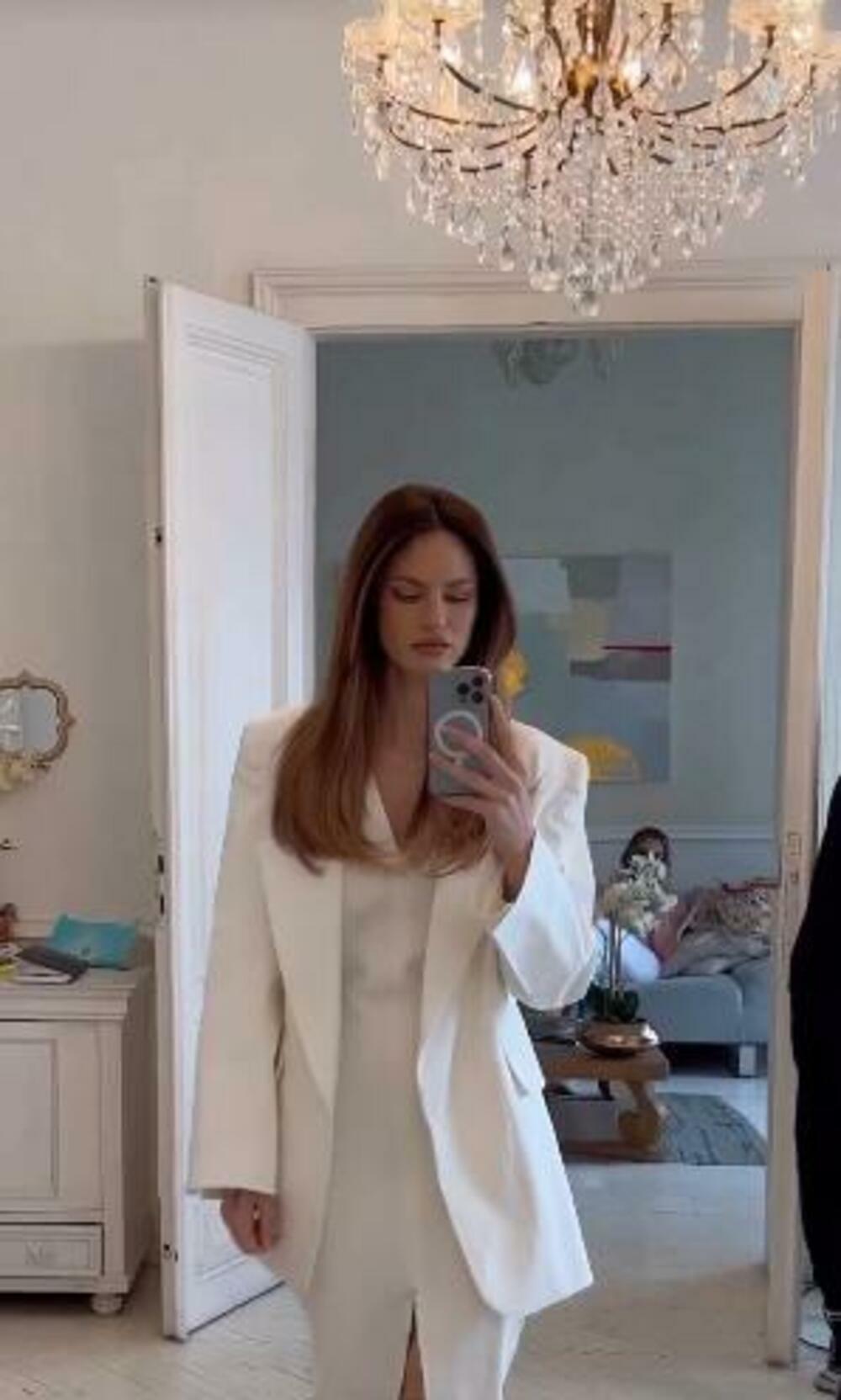 Nova boja kose Danijele Dimitrovske