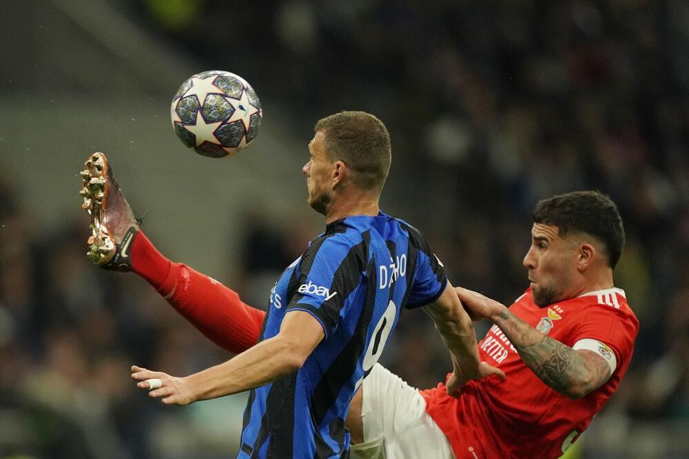 FK Inter, FK Benfika, Liga šampiona