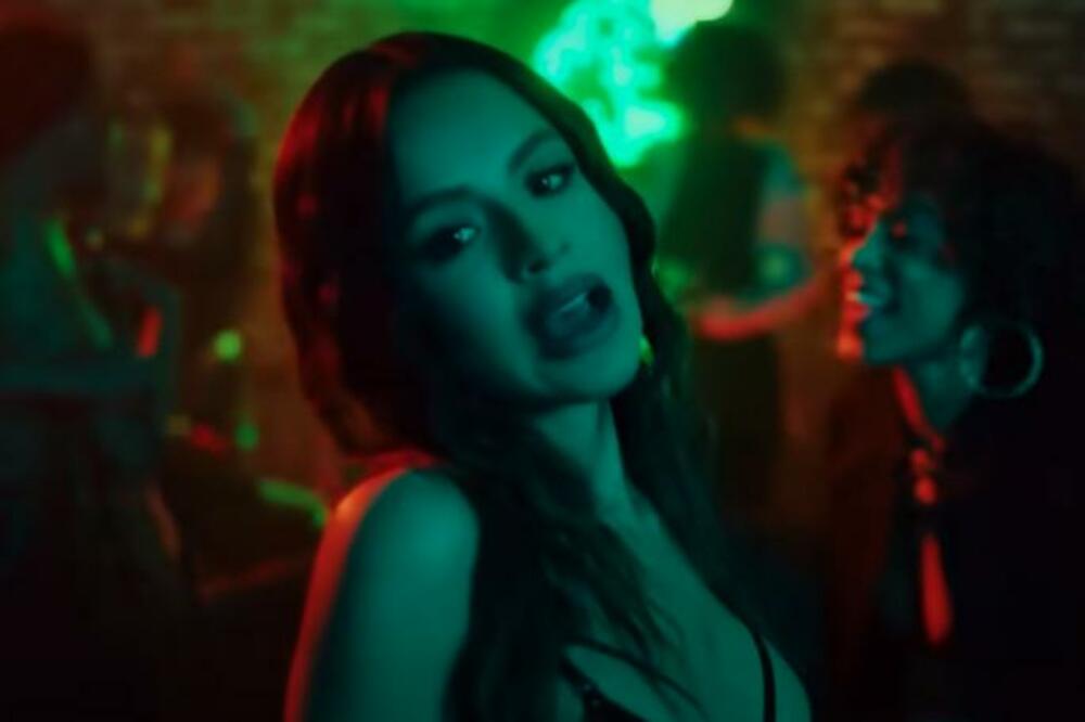 POZNATA PEVAČICA (23) PRONAĐENA MRTVA: Velika TRAGEDIJA