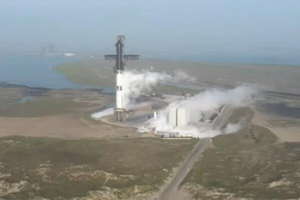 VELIKI KRAH ILONA MASKA: Raketa pri lansiranju EKSPLODIRALA, ljudi u šoku gledali (VIDEO)