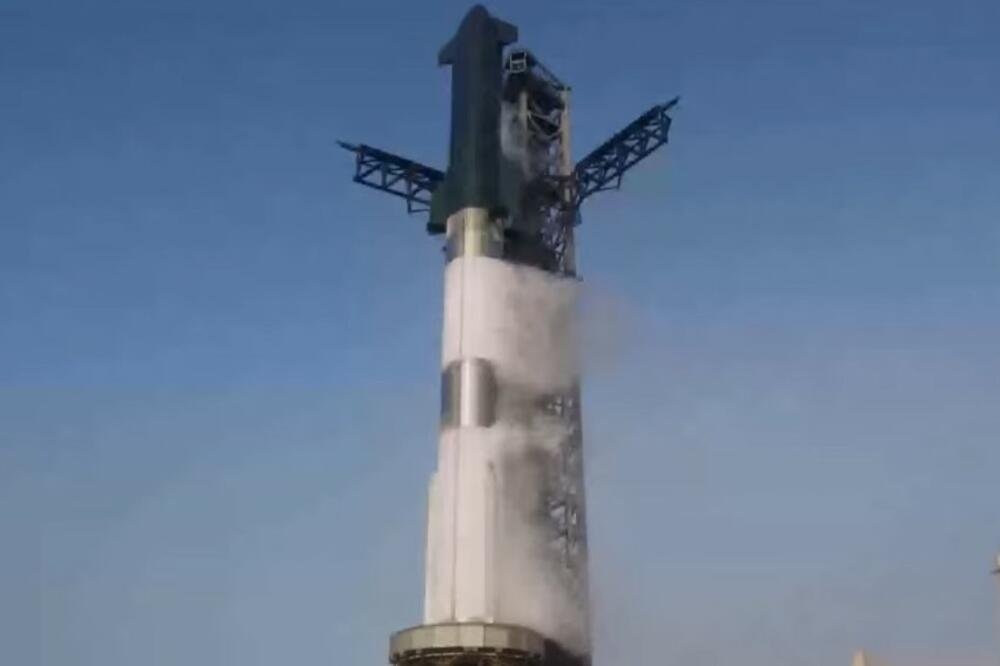 "FALKON 9" OTIŠAO U SVEMIR: Misija vredna 1,4 milijarde dolara