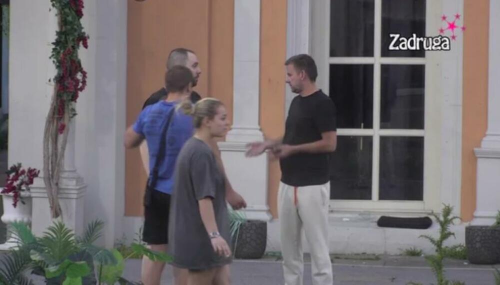 Svađa Mikice i Zvezdana