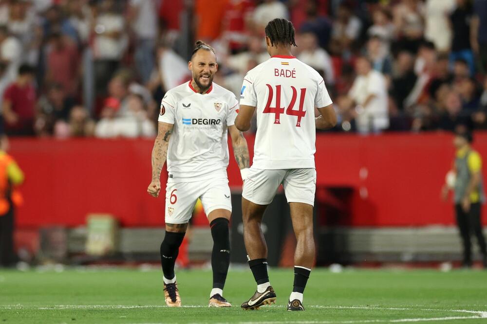 MAGIČNA NOĆ U SEVILJI! Očajni Mančester junajted PONIŽEN na Ramon Sančezu - prošli Juve i Bajer