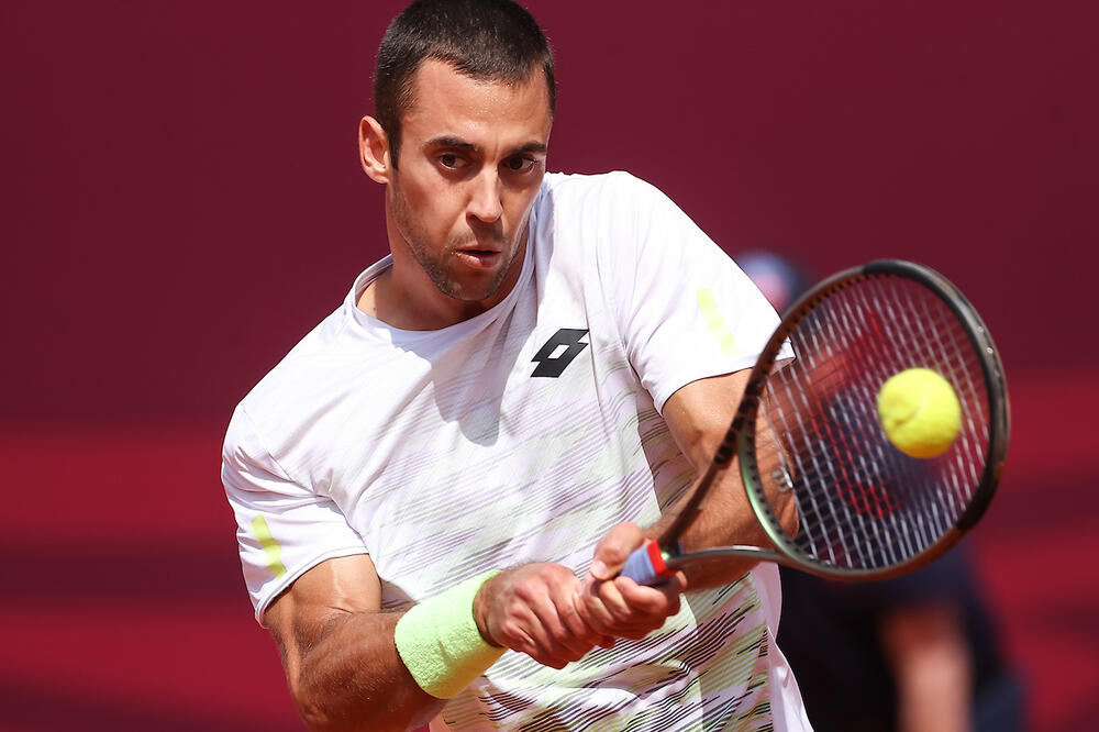 LASLO ĐERE U FINALU! Francuz stoji na putu do trona!