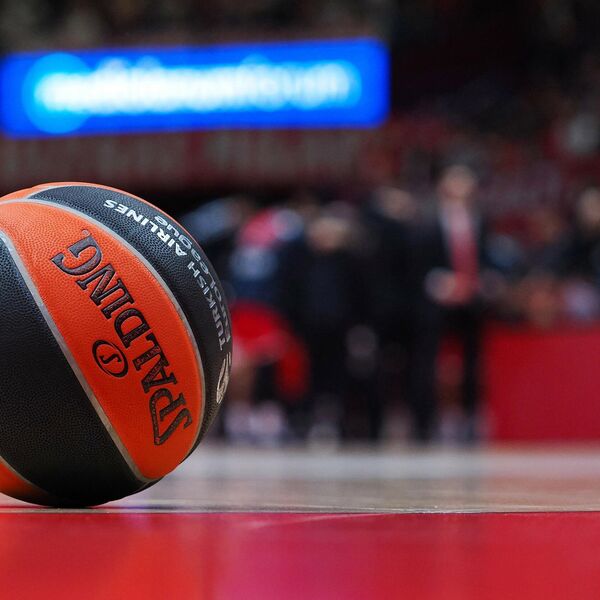 Potpuni preokret na tabeli Evrolige: Zvezda slavi duplo kolo, Partizan u crnoj seriji