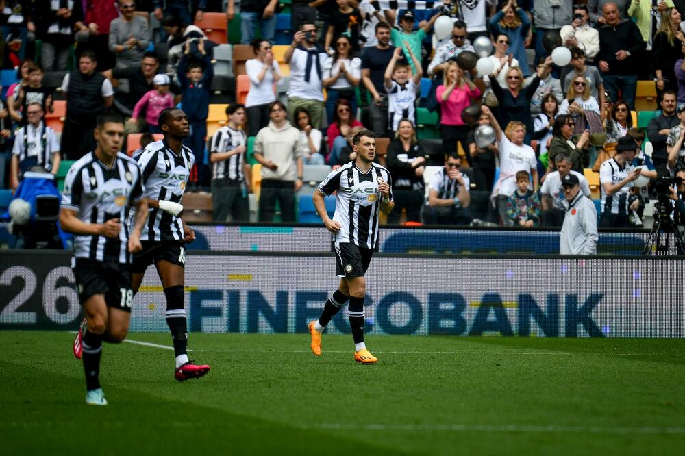 MAJSTORIJA LAZARA SAMARDŽIĆA! Srbin postigao maestralni gol, ali to nije bilo sve (VIDEO)