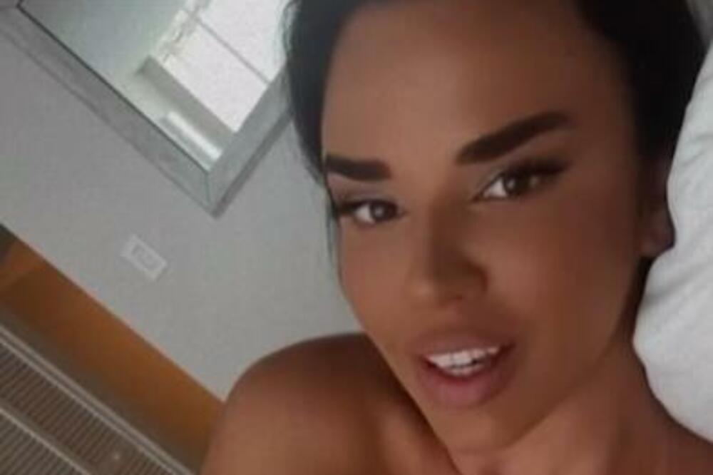 DA SE ČOVEK PREZNOJI OD PRIZORA I POZE: Vrela HRVATICA se SKROZ skinula i ogolila INTIMU (samo za punoletne)