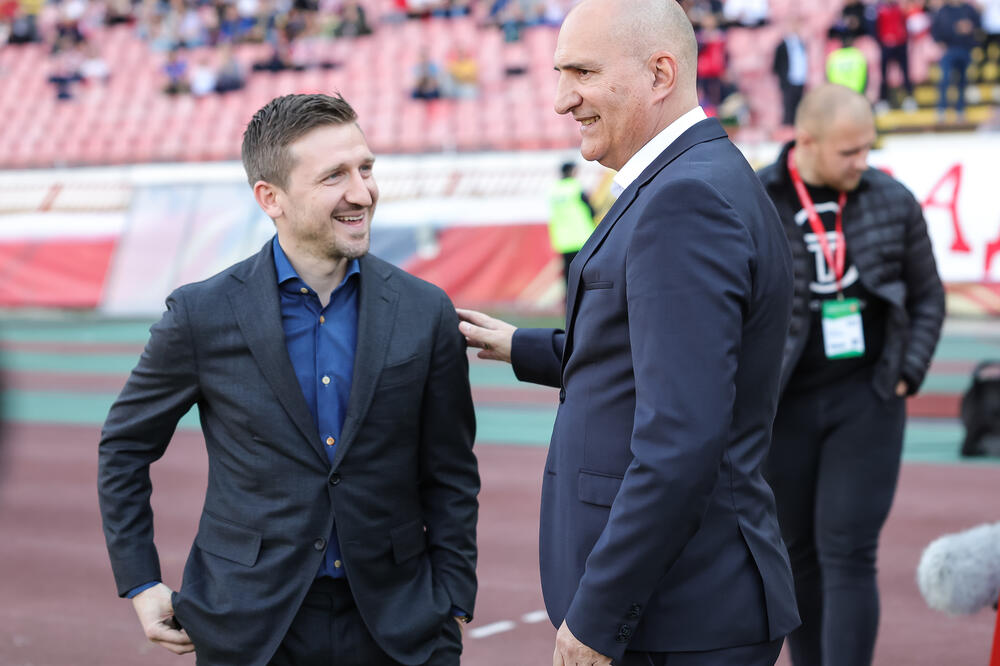 ZVEZDINO POTENCIJALNO POJAČANJE SE VEĆ OPROSTILO OD BIVŠEG KLUBA: Evo kada bi trebalo da stigne u Beograd!