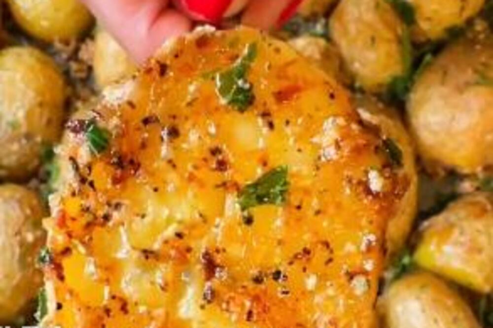 CEO SVET JE POLUDEO ZA OVIM KROMPIRIMA: Spolja HRSKAVI, unutra MEKANI, jedino je ovo CAKA za njih