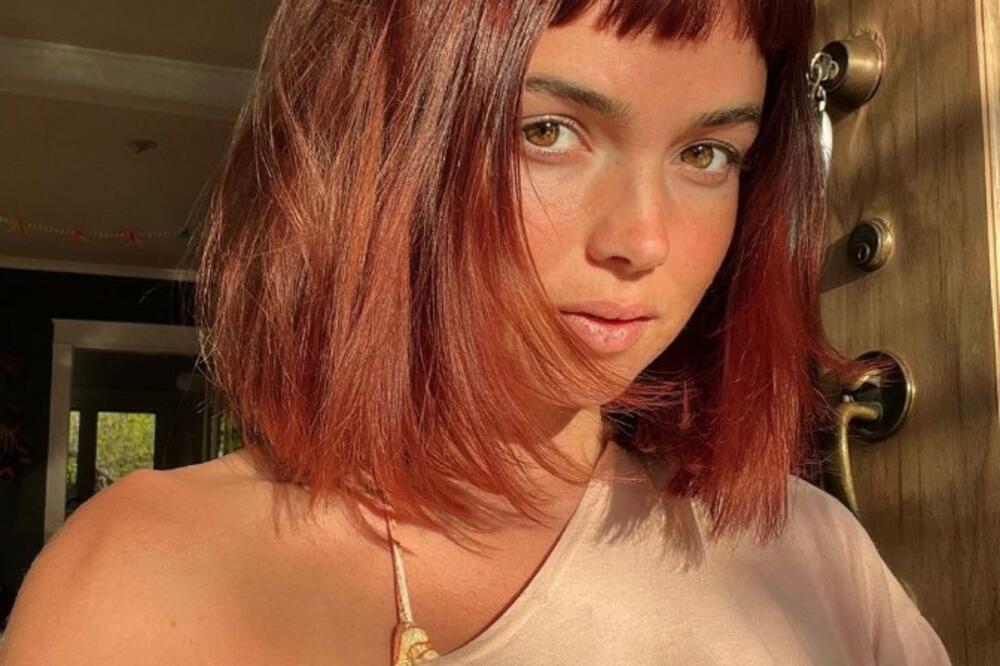 MAMA DVOJE DECE PLENI LEPOTOM, A O NJENIM NOGAMA BRUJE SVI: Jedna stvar joj na PAMET NE PADA, OTKRILA SVE! (VIDEO)