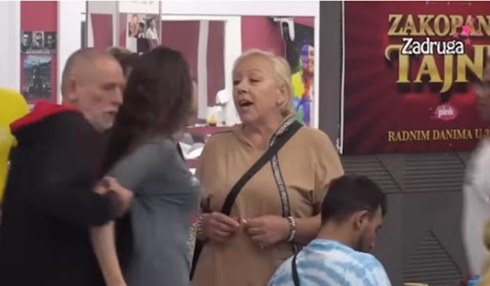 Lepi Mića je bio uz Anđelu