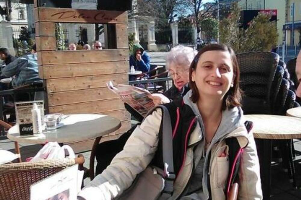 "TUGA, NOSILA JE VELIKI KRST": Potresni opraštaji od mlade Evice koju je porodica ODBACILA, a ona SKOČILA s mosta