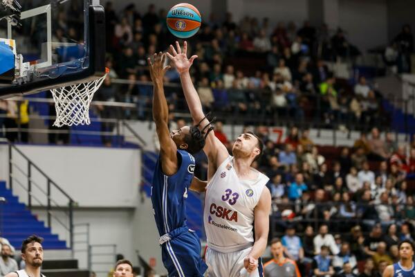 NA POMOLU KOŠARKAŠKA TRANSFER BOMBA: Milutinov menja klub pre kraja aktuelne sezone? (FOTO)