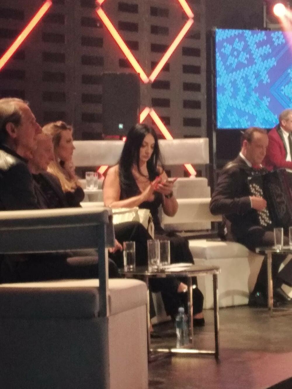 Nela Bijanić uživa tokom emisije