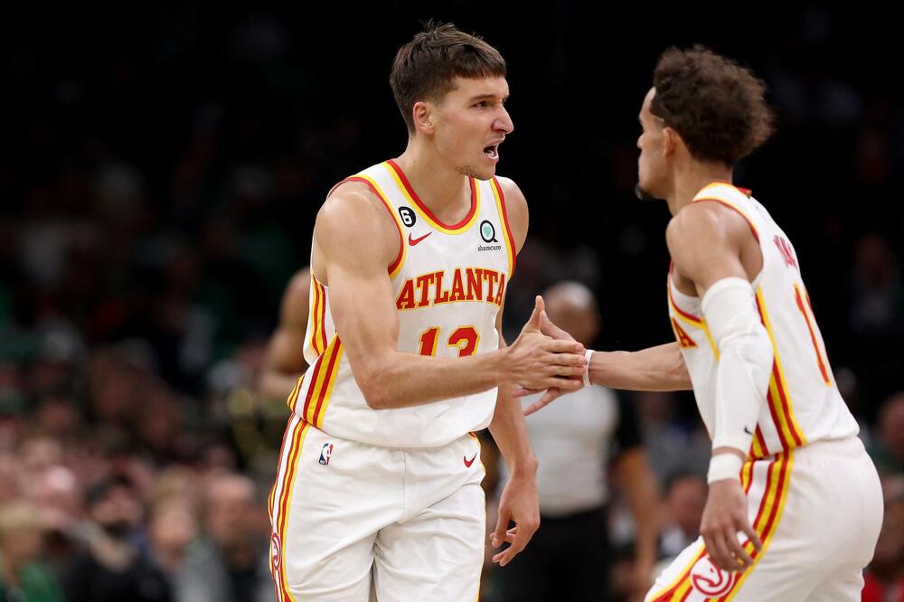 BOGDANOVIĆA I JANGA INSPIRISAO PARTIZAN: Plej trojkom sa 10 metara ućutkao Boston i vratio seriju u Atlantu (VIDEO)