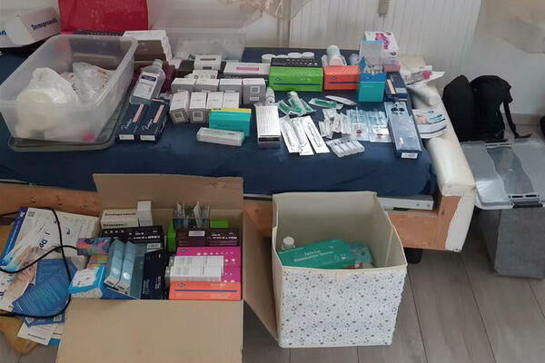 SRPKINJA I BOSANKA UHAPŠENE U BEČU: Stan im bio pun ŠPRICEVA I BOTOKSA! (FOTO)