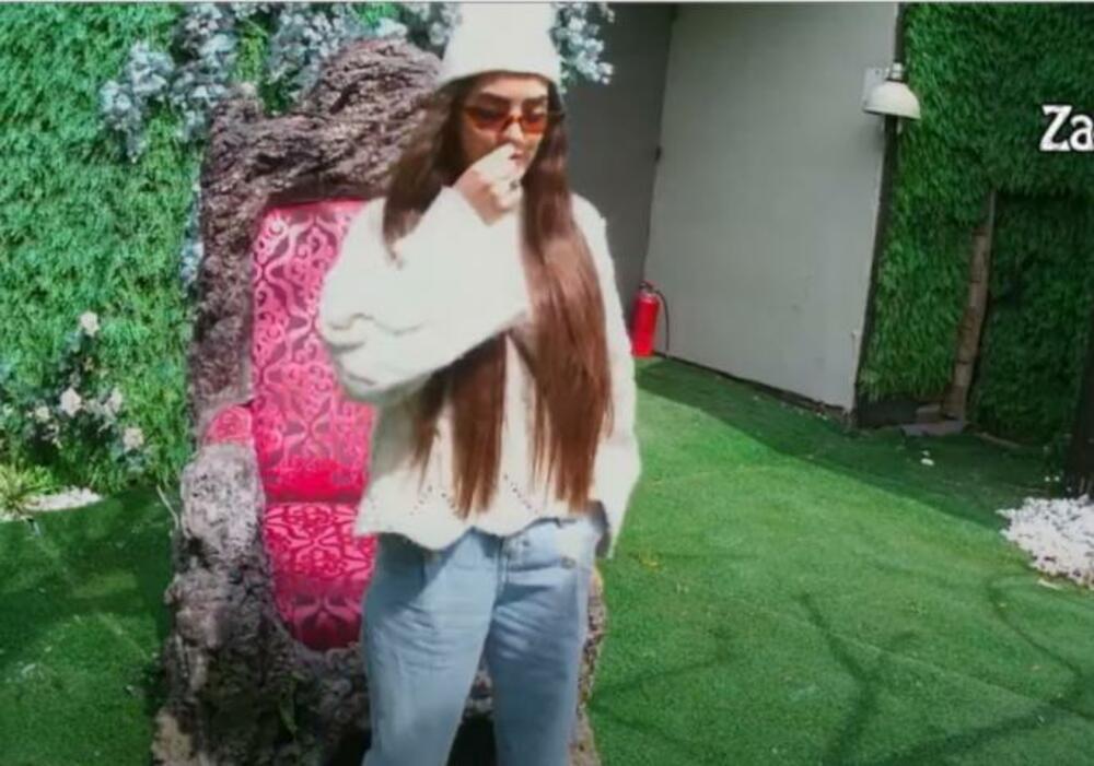 Razočarana u bivšeg ljubavnika, prijatelje i porodicu!