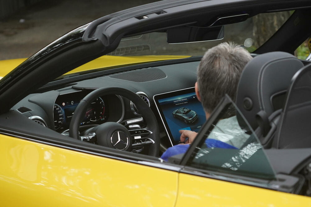 Unutrašnjost tek osvaja