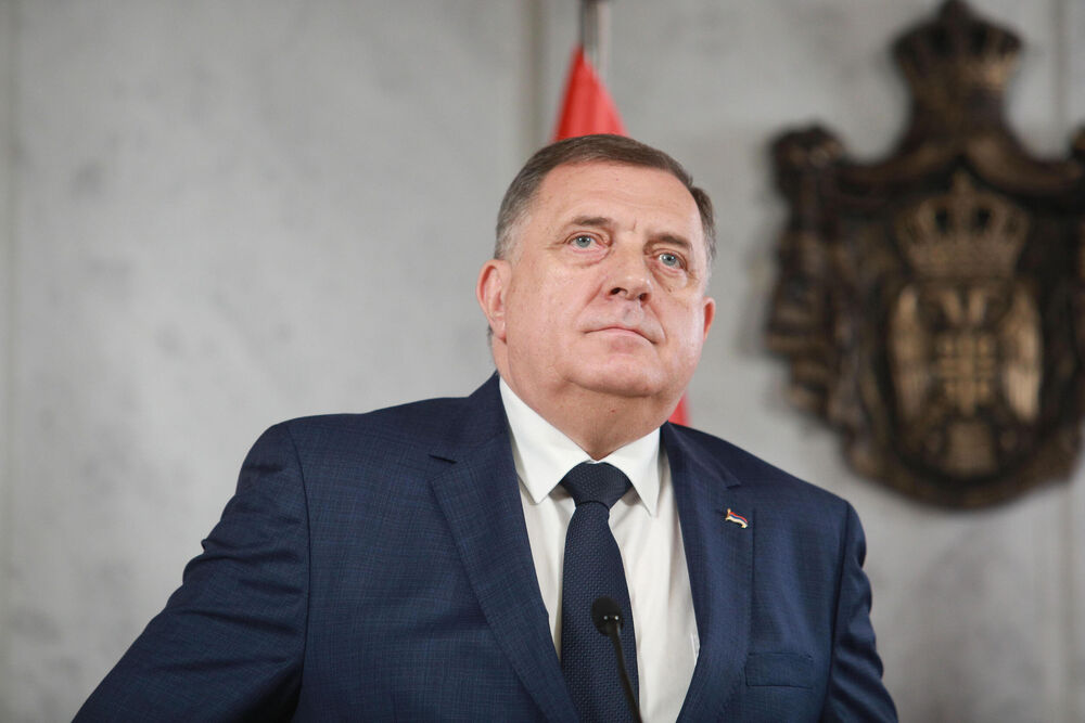 Dodik napovedal referendum v Republiki Srbski kot »resno ogrevanje« za samostojnost