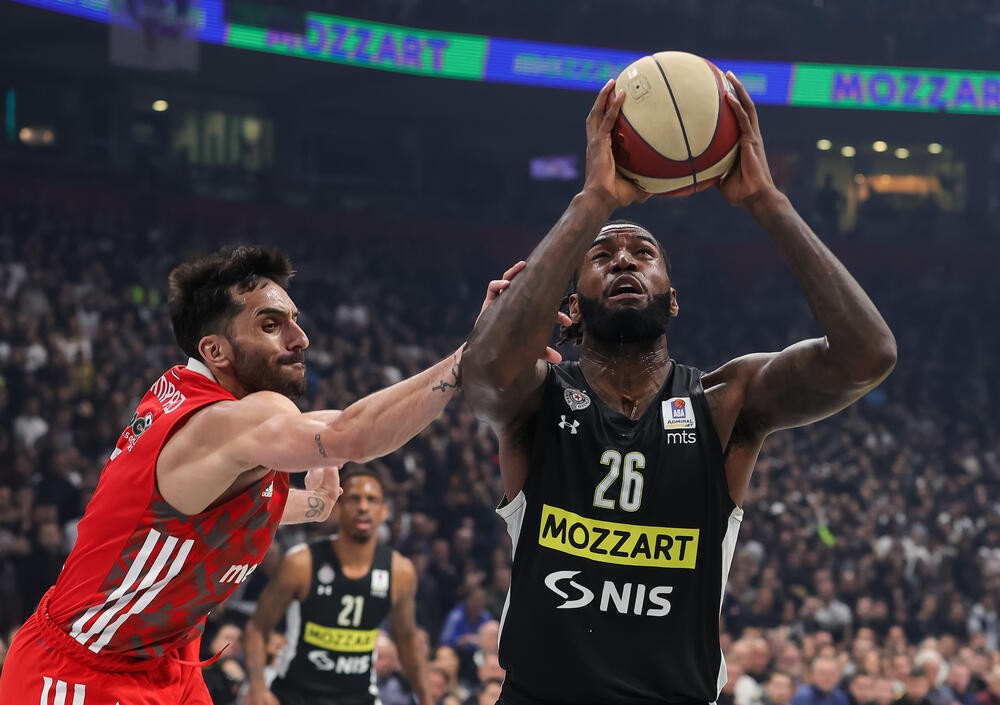 Matijas Lesor protiv Crvene zvezde