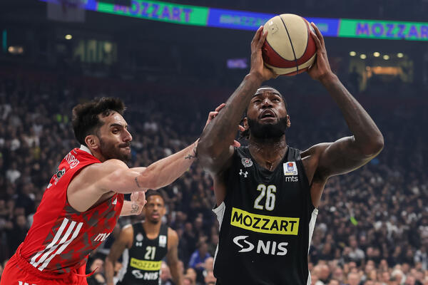 BIVŠI IGRAČI ZVEZDE NAJPRLJAVIJI U EVROLIGI: A Partizanov dvojac iz prošle sezone PRECENJEN!