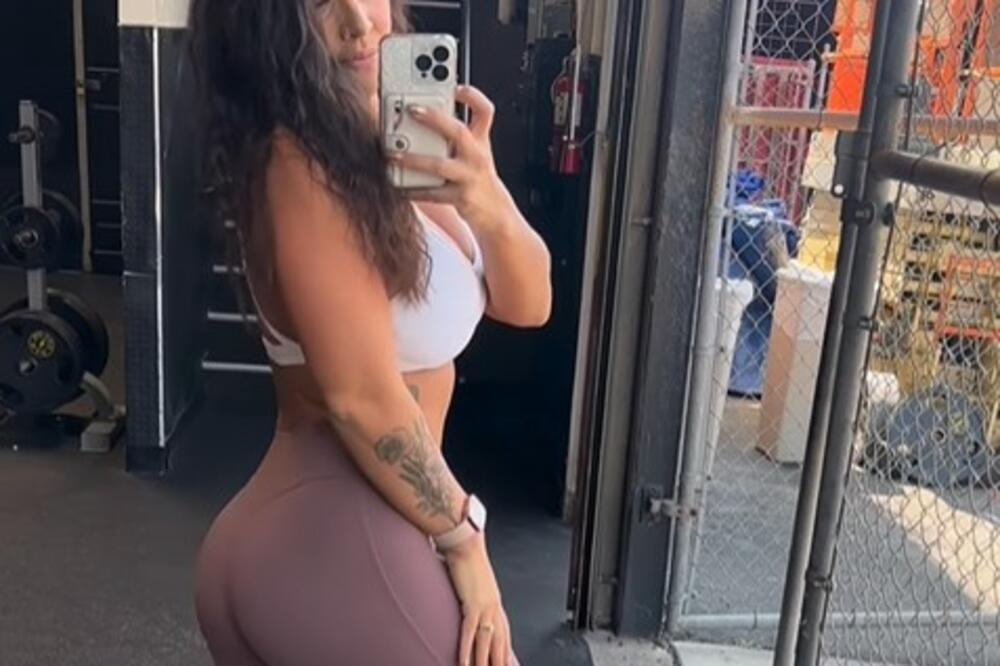 "BOG ME JE STVORIO DA UŽIVAM": Objavljuje EKSPLICITAN SADRŽAJ, a velika je HRIŠĆANKA, slušajte samo ŠTA PRIČA! FOTO