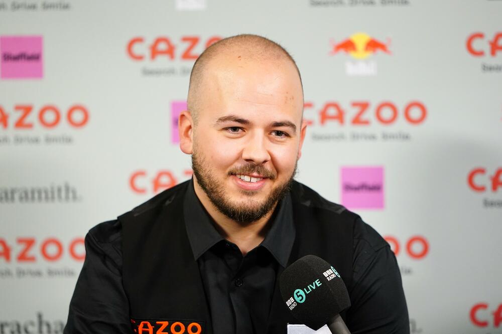 LUKA MRTAV PIJAN POBEDIO NAJVEĆEG ŠAMPIONA: Ne treniram - igram FIFU i pijem s društvom do 7 ujutro, ali uspeva!