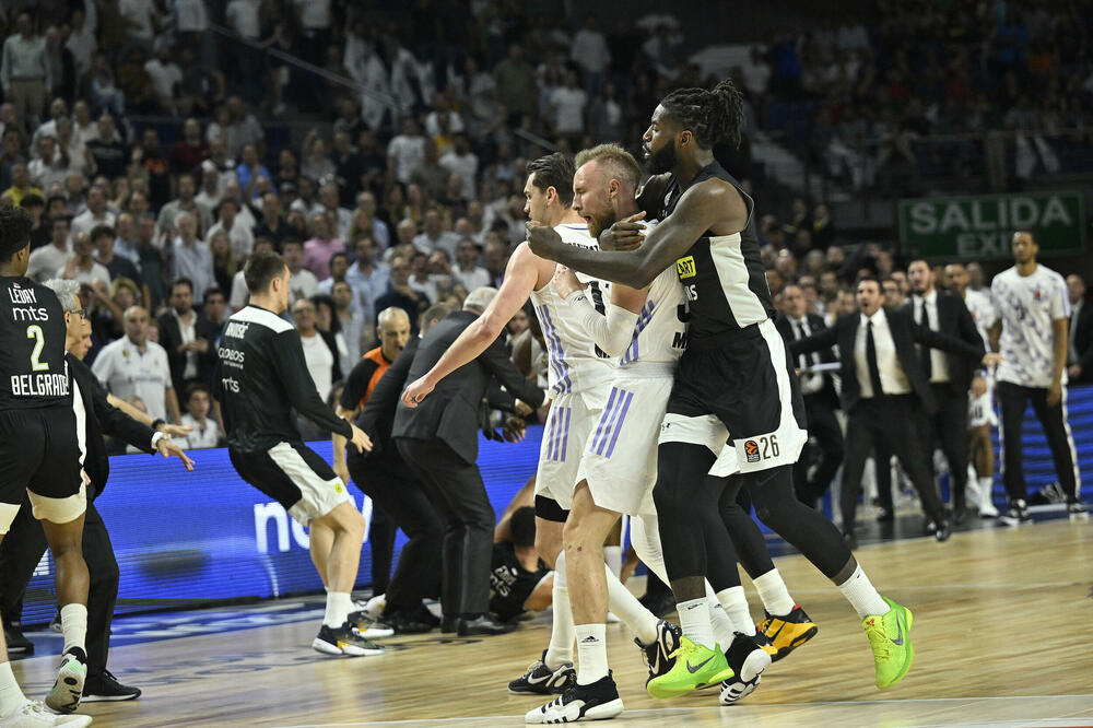 Detalj sa tuče između košarkaša Real Madrida i Partizana