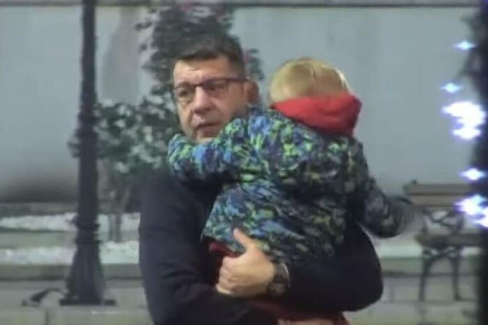 "KLOŠAR JEDAN SINA NIJE VIDEO 3-4 GODINE" Bivši zadrugar ŽESTOKO UDARIO po Ivanu, poručio da mu NIŠTA NIJE SVETO