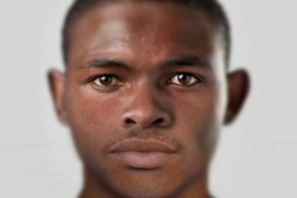 Foto robot tinejdžera