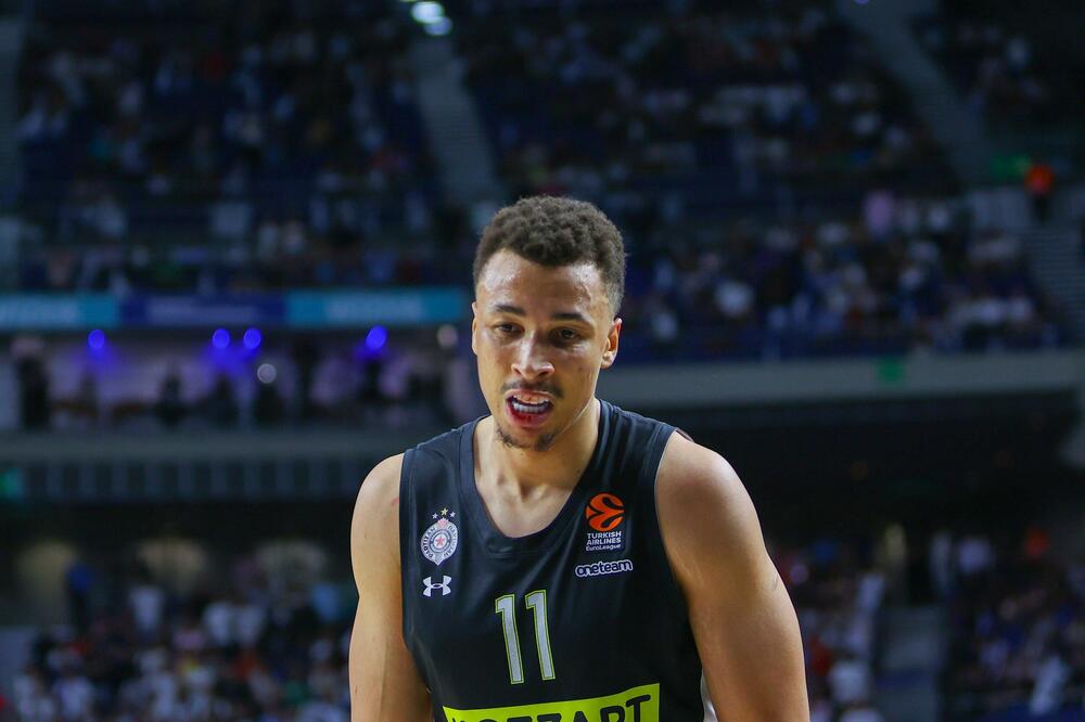 GROBARI ĆE "UDARITI NA" EKSUMA: Ljubimac Partizanovih navijača oblači OVAJ DRES na leto!