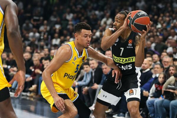 AMERIKANAC POBESNEO POSLE ODLUKE EVROLIGE: Što niste kaznili KRELCA koji je započeo sve? (FOTO)