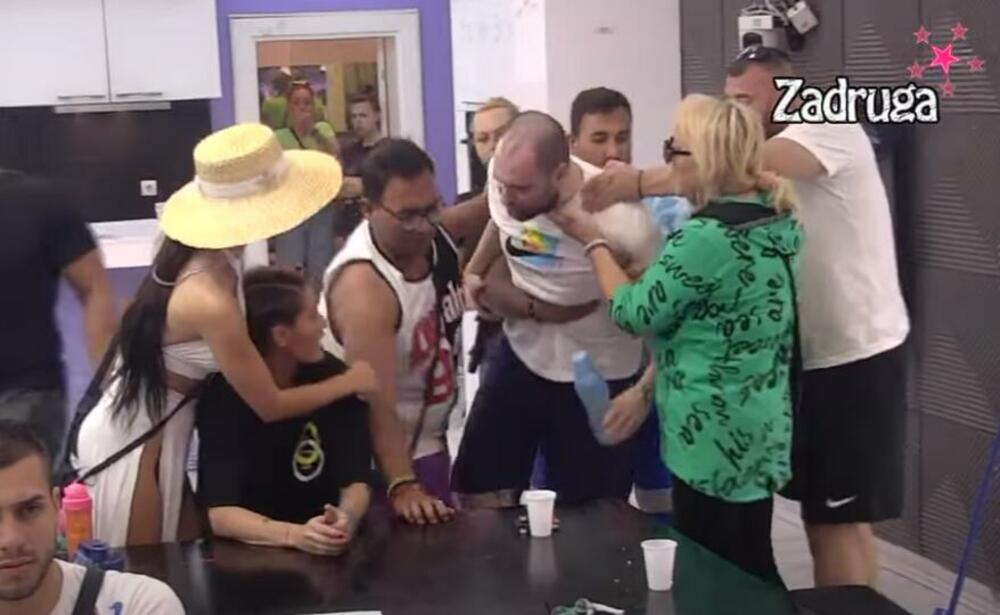 Zvezdanovo nasilničko ponašanje prema Ani