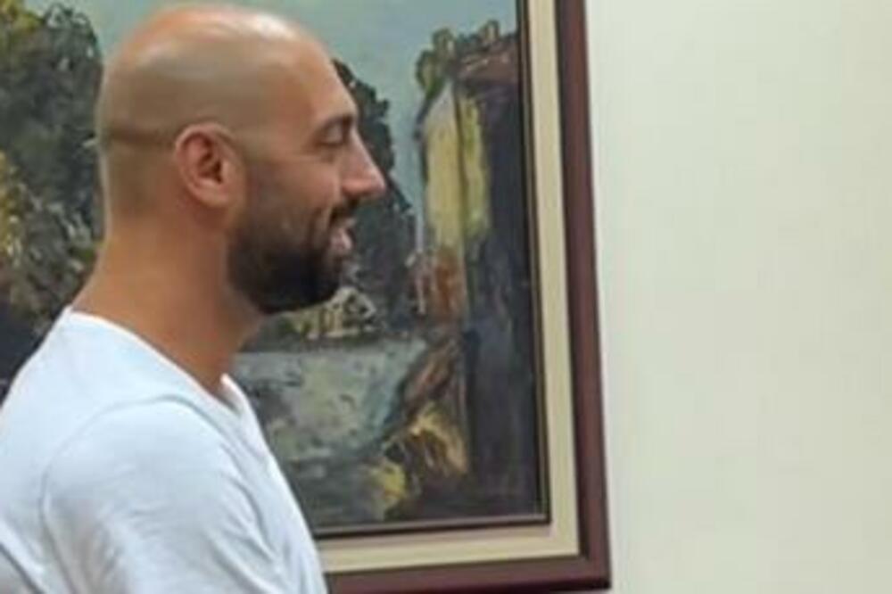 ŽIVOT KAO NA FILMU: Doživeo je TEŠKU nepravdu, a sada je daleko od očiju javnosti, znate li ko je na slici? (FOTO)